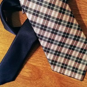 Tommy Hilfiger plaid 100% silk tie
